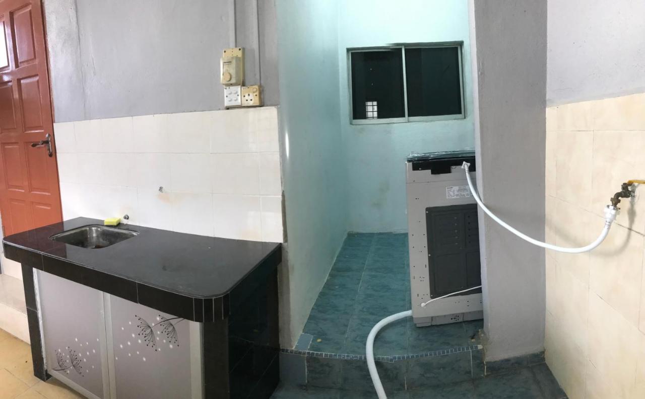 Ruhani Homestay 3 Kb - 4 Bedroom Fully Airconditioned With Wifi & Netflix كوتا بْهارو المظهر الخارجي الصورة