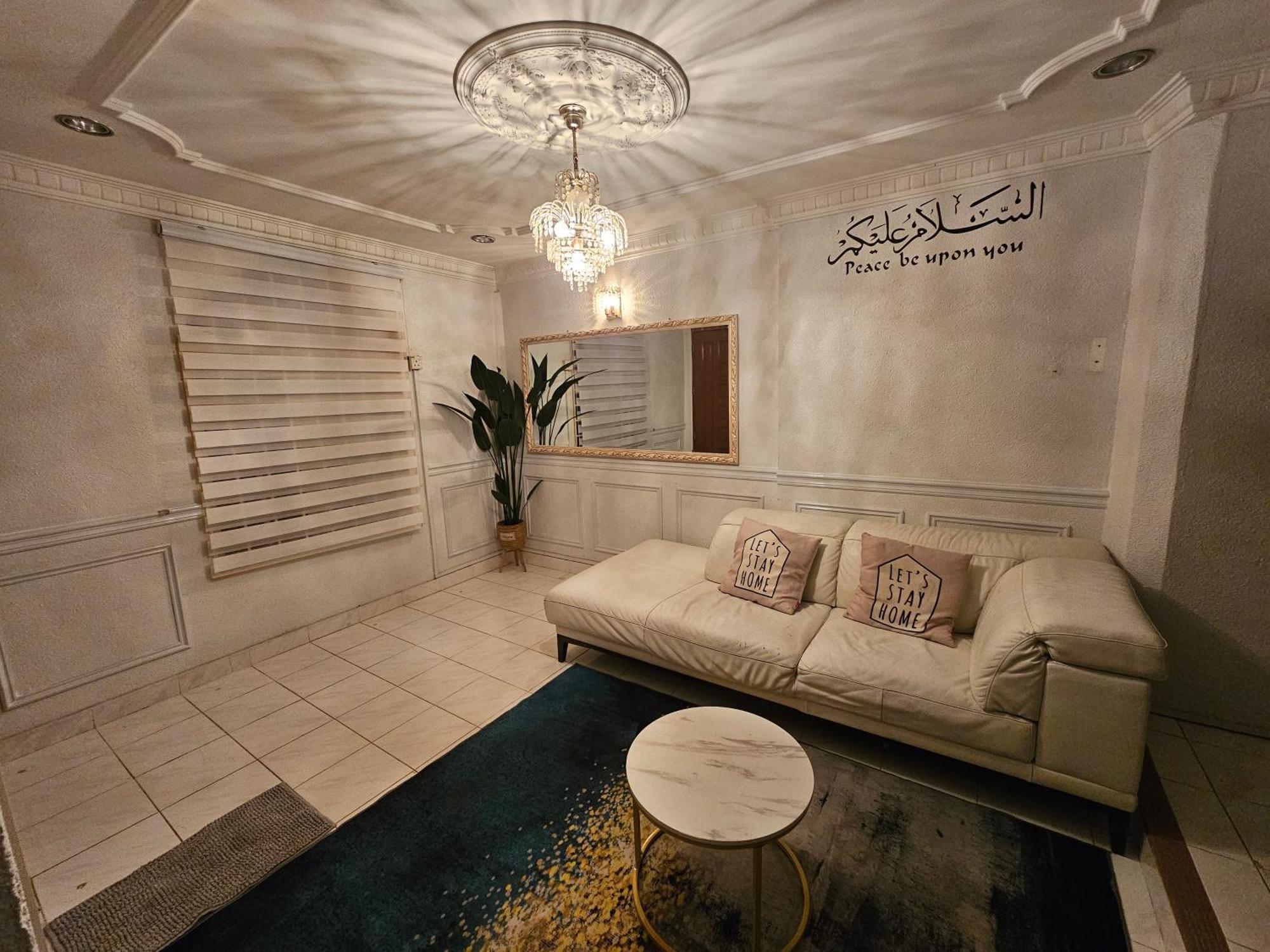 Ruhani Homestay 3 Kb - 4 Bedroom Fully Airconditioned With Wifi & Netflix كوتا بْهارو المظهر الخارجي الصورة
